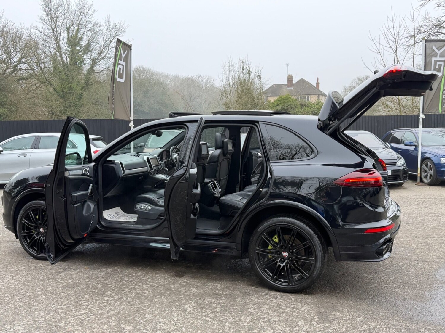 Used Porsche Cayenne 2015 for sale - 77758851: Photo 19