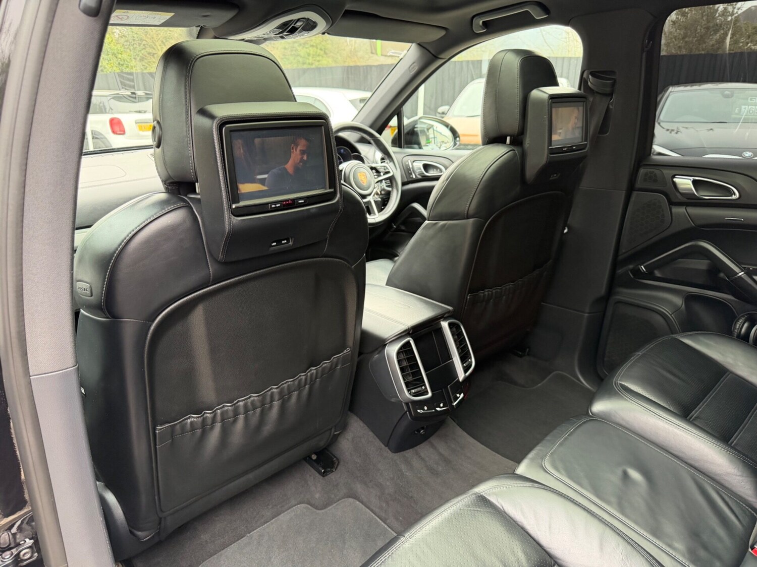 Used Porsche Cayenne 2015 for sale - 77758851: Photo 28