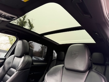 Used Porsche Cayenne 2015 for sale - 77758851: Photo