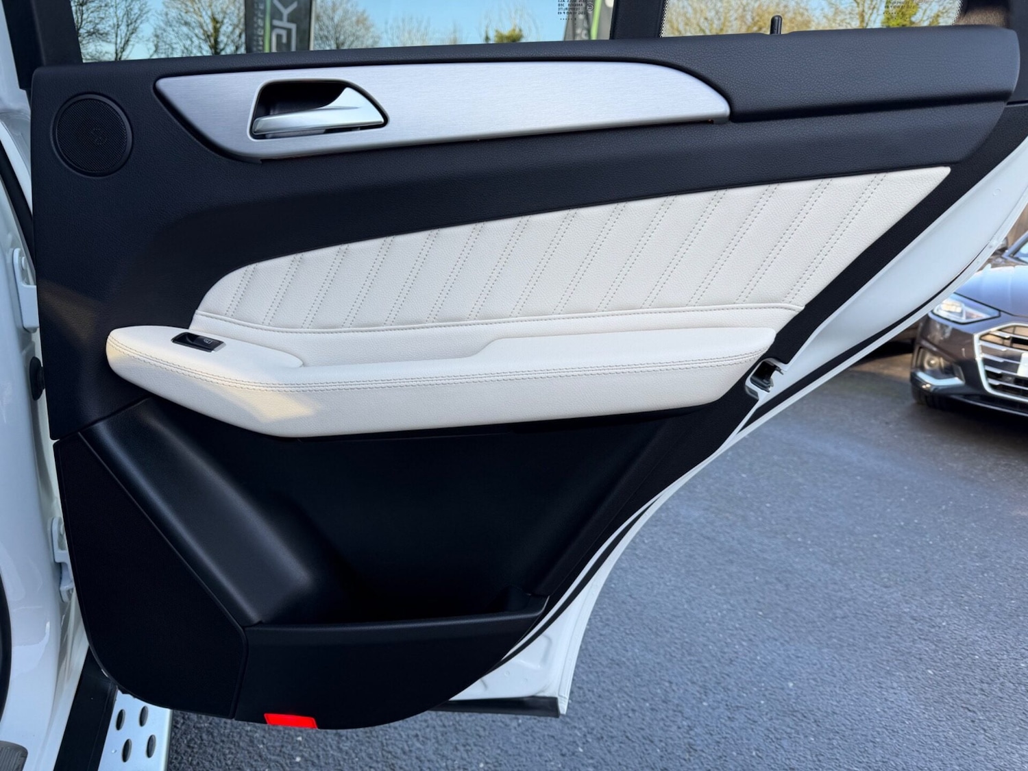 Used Mercedes-Benz GLE 2018 for sale - 77270821: Photo 35