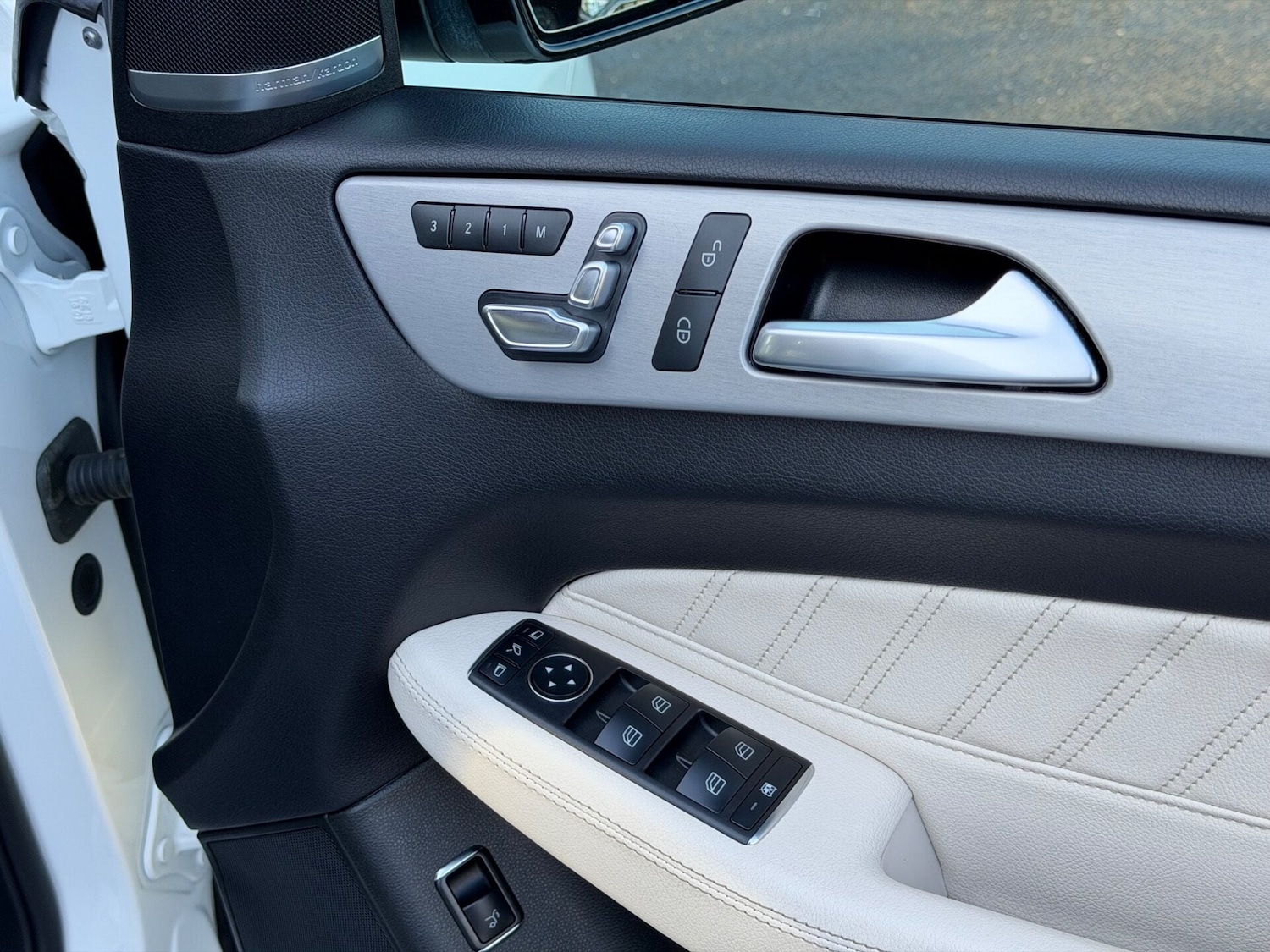 Used Mercedes-Benz GLE 2018 for sale - 77270821: Photo 40