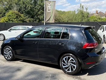 Used Volkswagen Golf 2019 for sale - 79467798: Photo