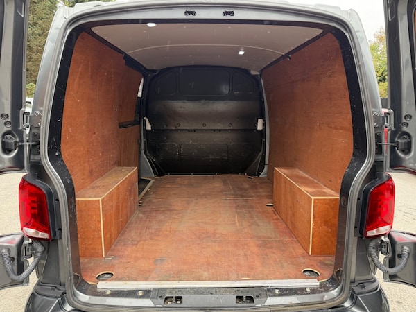 Used Volkswagen Transporter 2021 for sale - 76273626: Photo 33