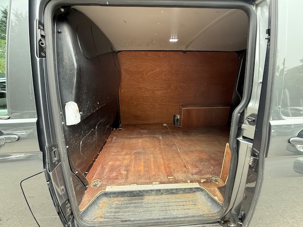 Used Volkswagen Transporter 2021 for sale - 76273626: Photo 36
