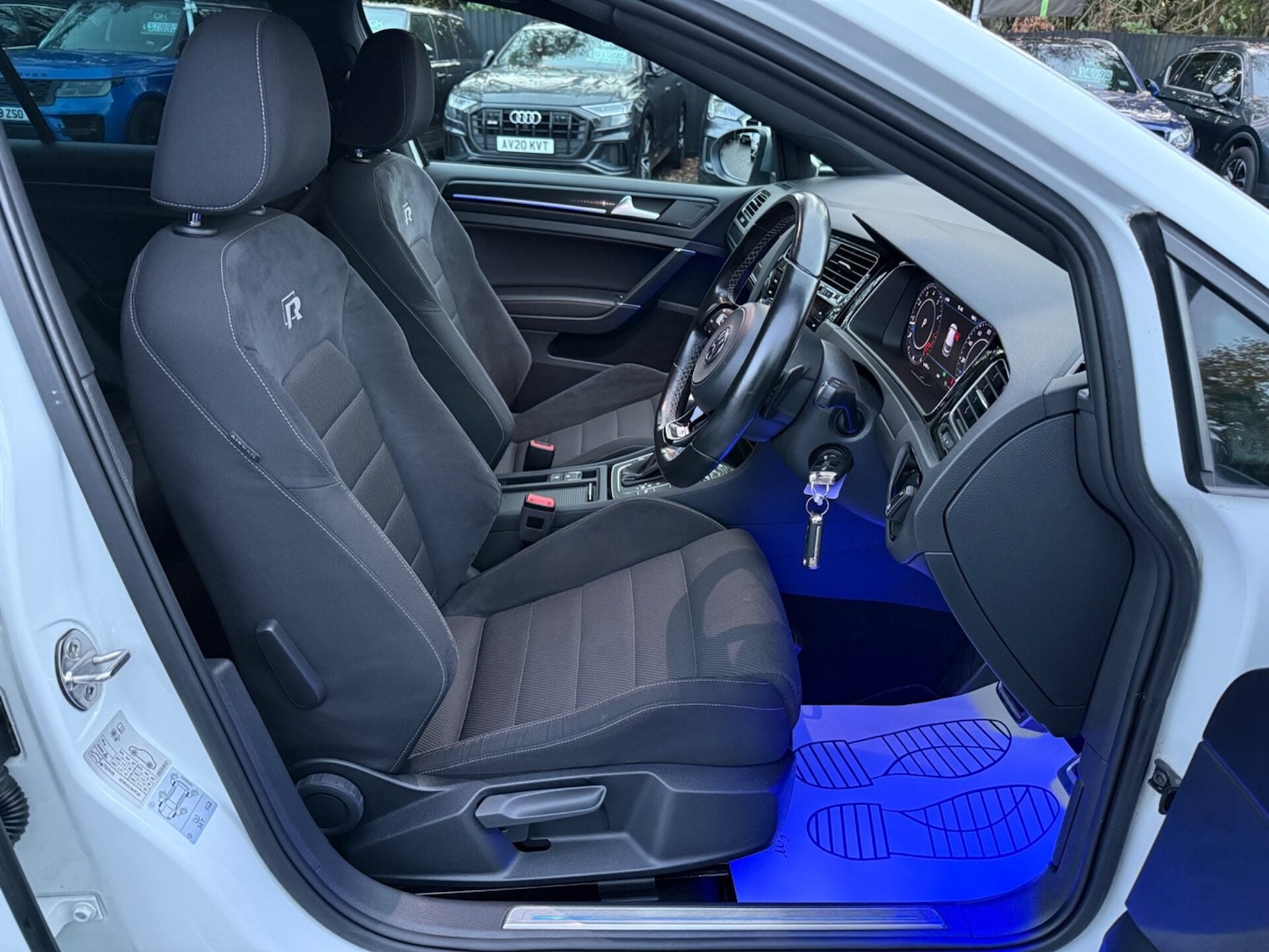 Used Volkswagen Golf 2017 for sale - 76877496: Photo 16