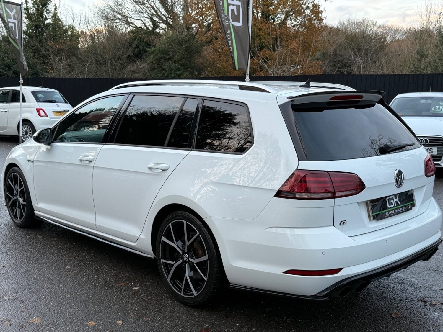 Used Volkswagen Golf 2017 for sale - 76877496: Photo 2