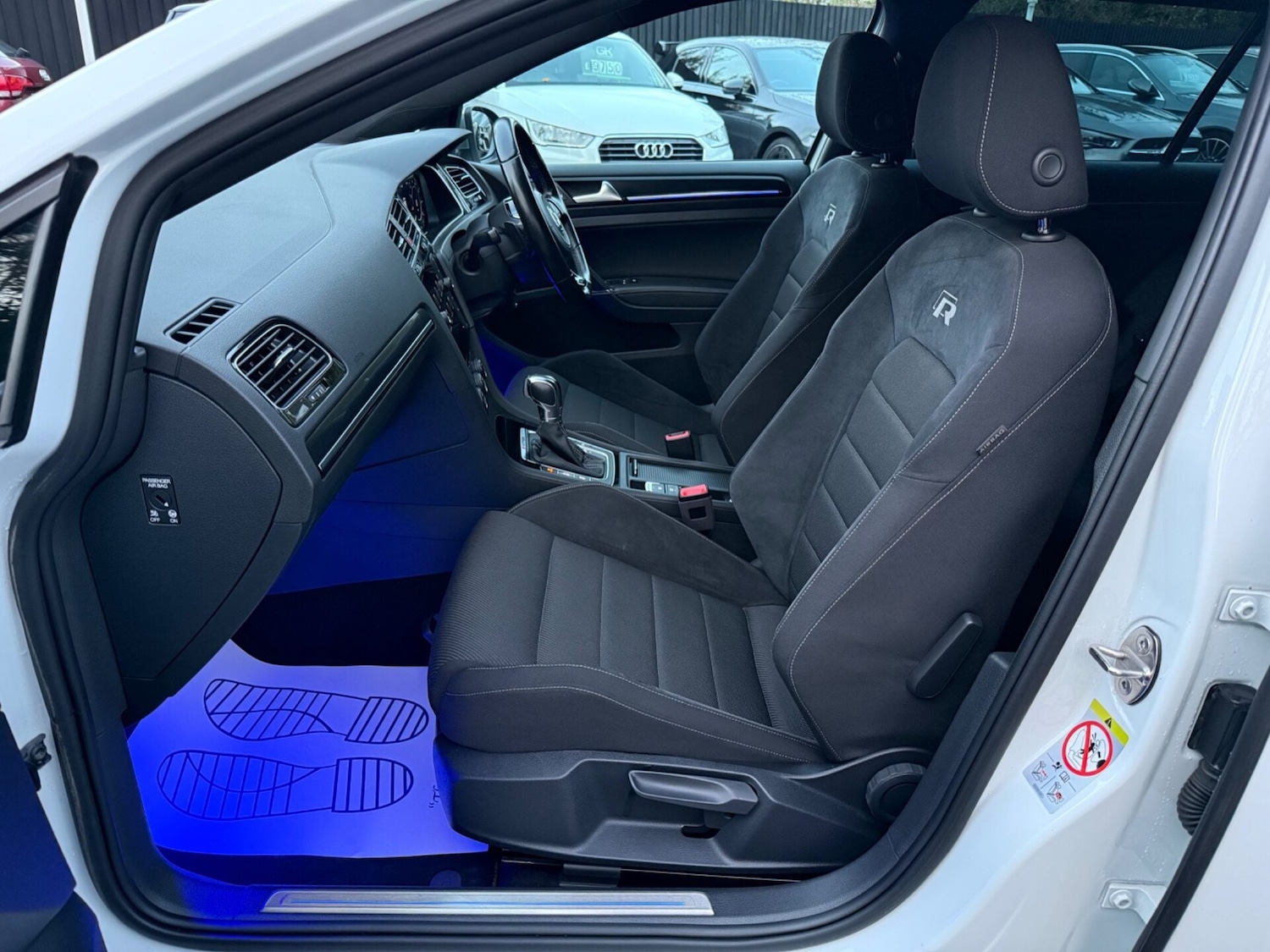 Used Volkswagen Golf 2017 for sale - 76877496: Photo 3