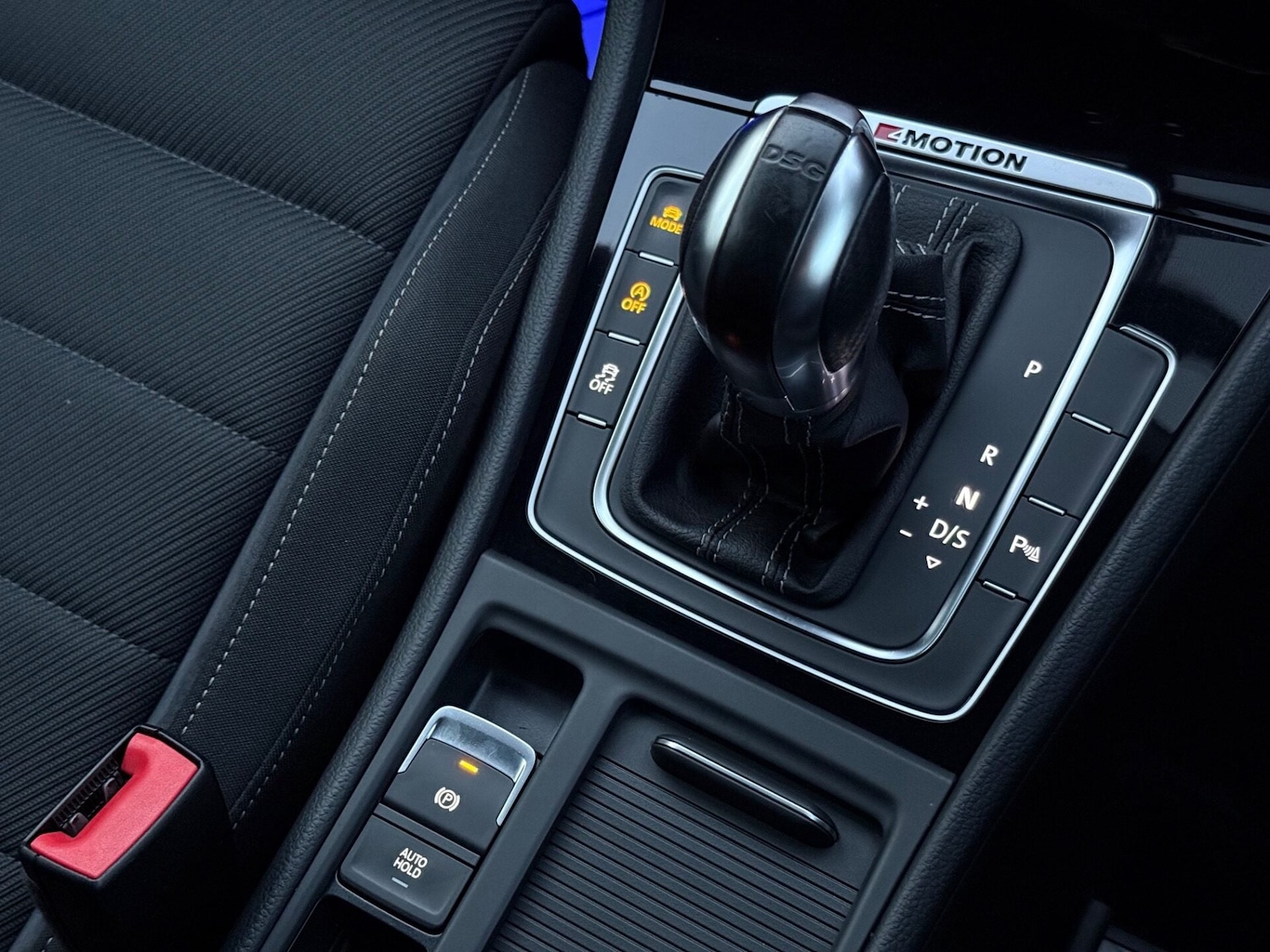 Used Volkswagen Golf 2017 for sale - 76877496: Photo 47