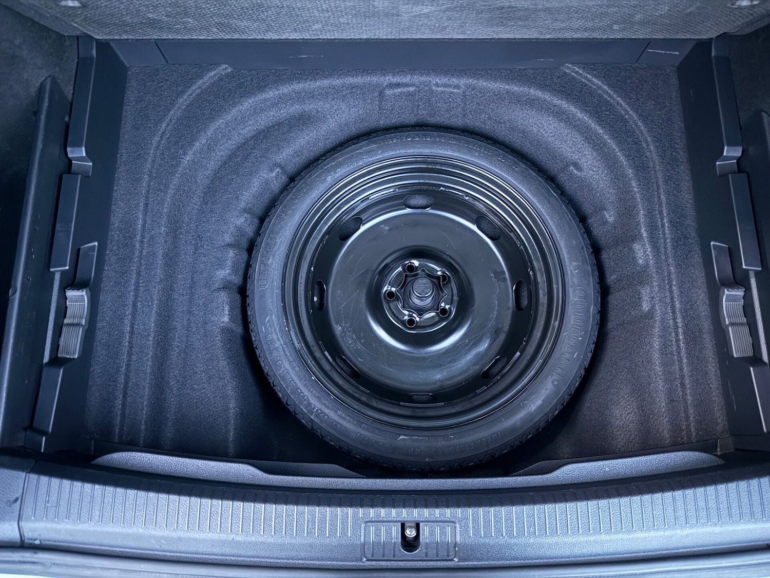 Used Volkswagen Golf 2017 for sale - 76877496: Photo 59