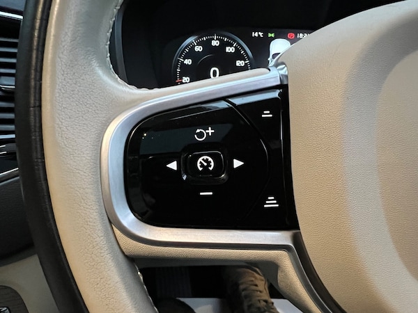Used Volvo XC90 2021 for sale - 76218964: Photo 34