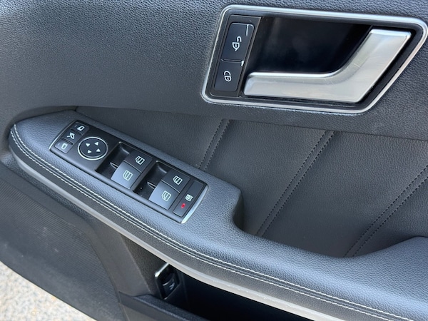 Used Mercedes-Benz E-Class 2011 for sale - 75567243: Photo 32