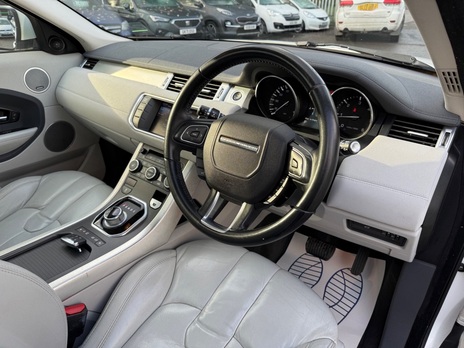 Used Land Rover Range Rover Evoque 2012 for sale - 76934347: Photo 16