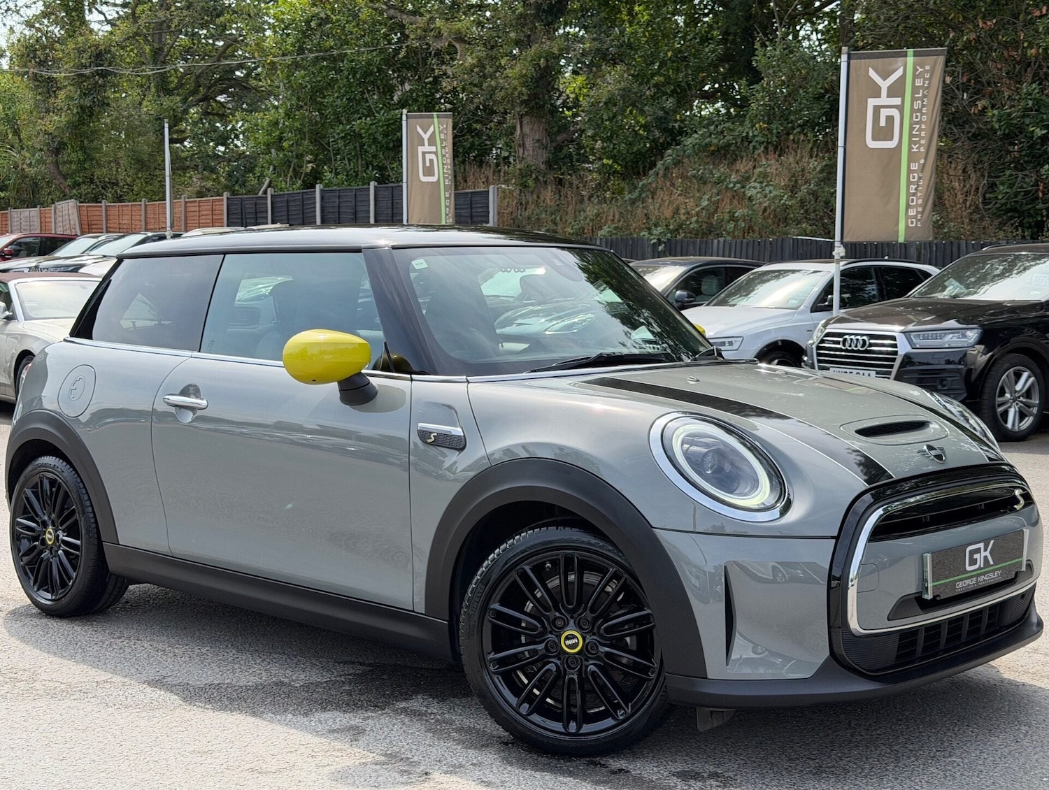 Mini Hatchback
