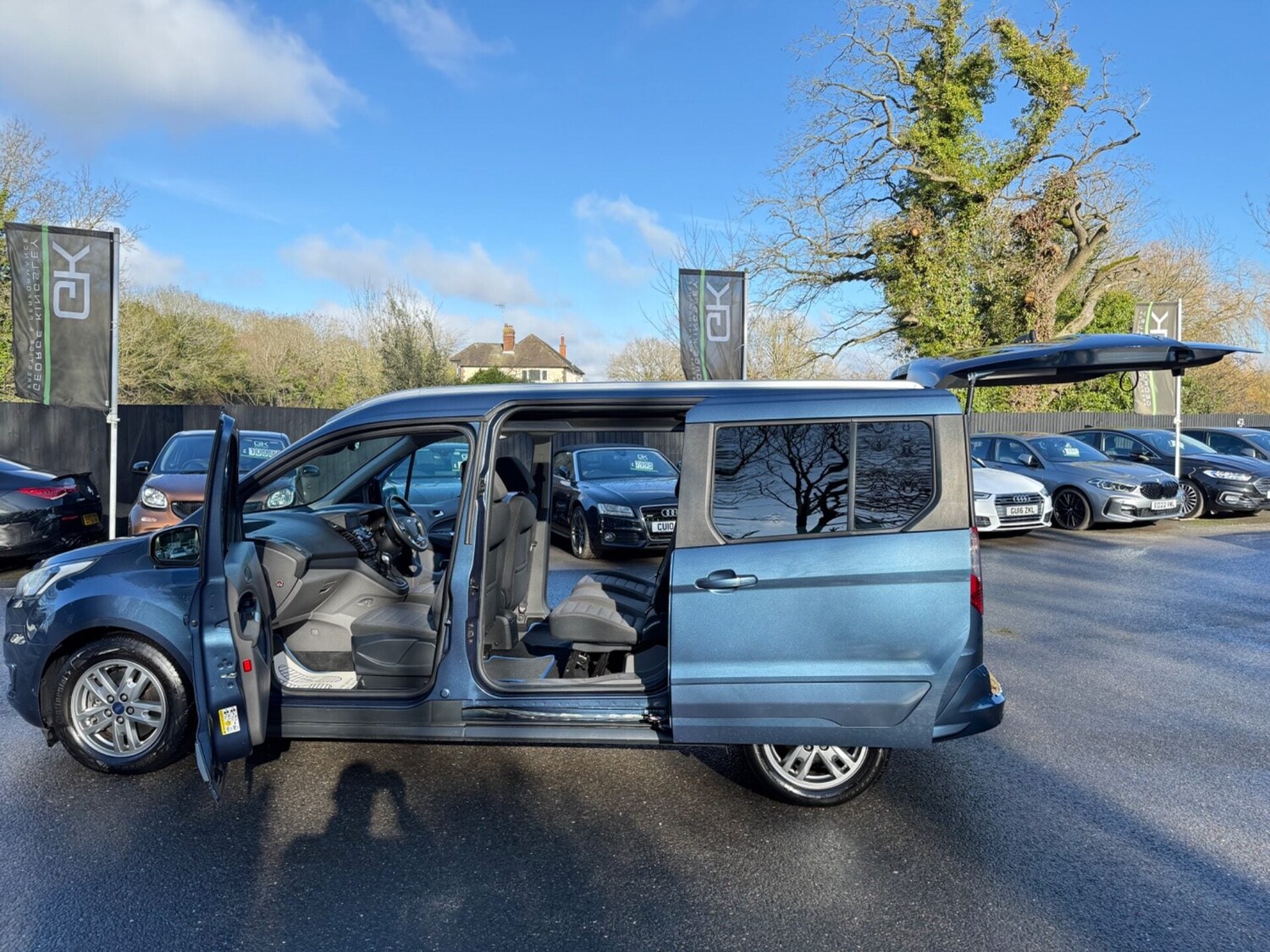 Used Ford Grand Tourneo Connect 2020 for sale - 77445861: Photo 23