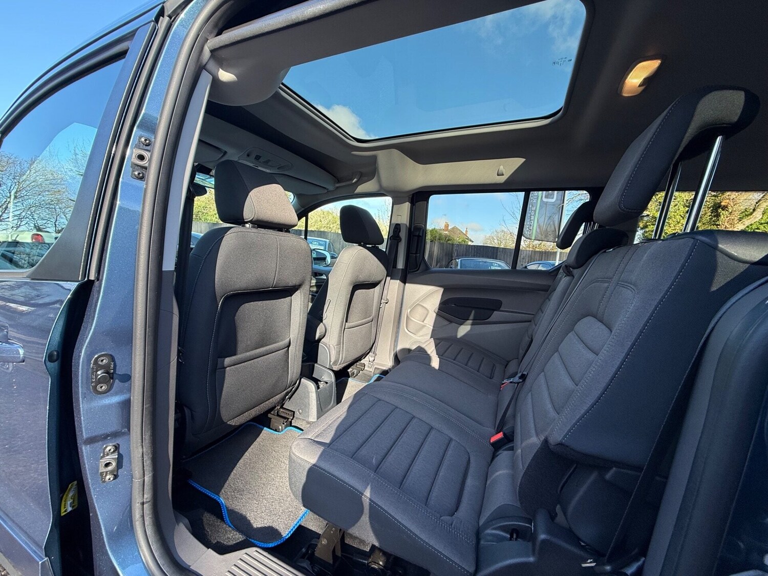 Used Ford Grand Tourneo Connect 2020 for sale - 77445861: Photo 31