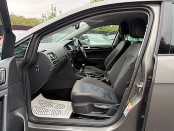 Used Volkswagen Golf 2014 for sale - 79687004: Photo
