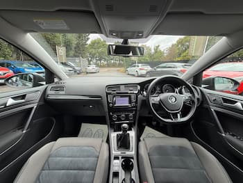 Used Volkswagen Golf 2014 for sale - 79687004: Photo