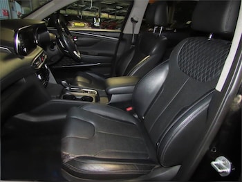 Used Hyundai Santa Fe 2020 for sale - 76588318: Photo