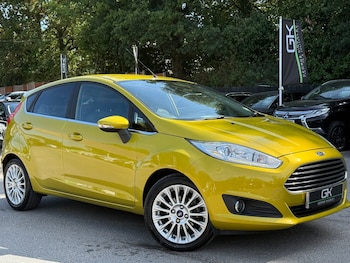 2014 - TITANIUM - ONE OWNER -£20 TAX - FULL FORD SERVICE HISTORY WITH 11 STAMPS 5-Door