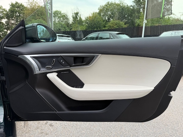 Used Jaguar F-Type 2021 for sale - 75581618: Photo 30