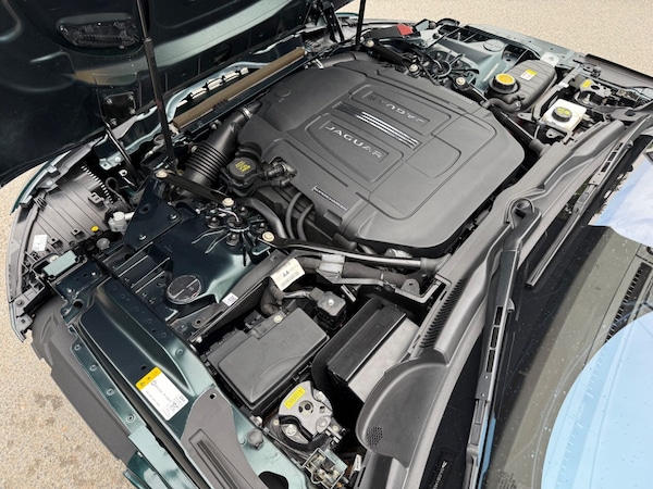 Used Jaguar F-Type 2021 for sale - 75581618: Photo 41