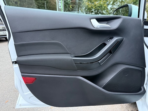 Used Ford Fiesta 2019 for sale - 76205827: Photo 25