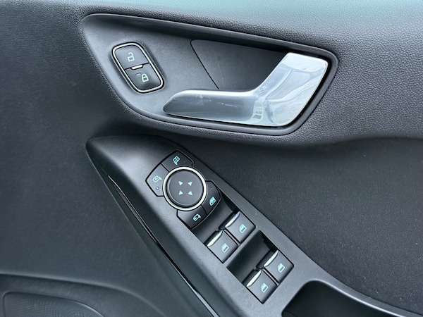 Used Ford Fiesta 2019 for sale - 76205827: Photo 32