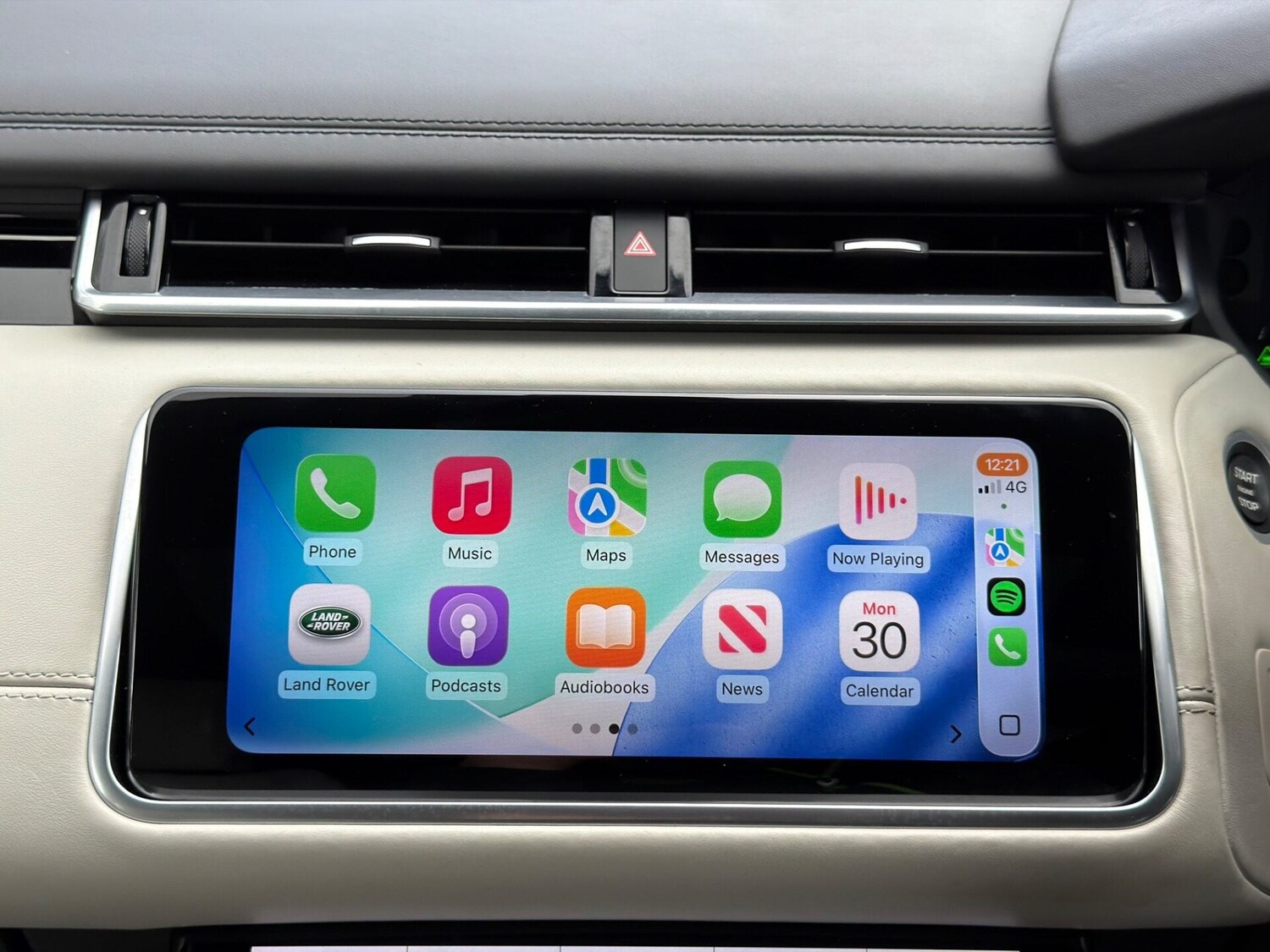 Used Land Rover Range Rover Velar 2017 for sale - 78077974: Photo 11