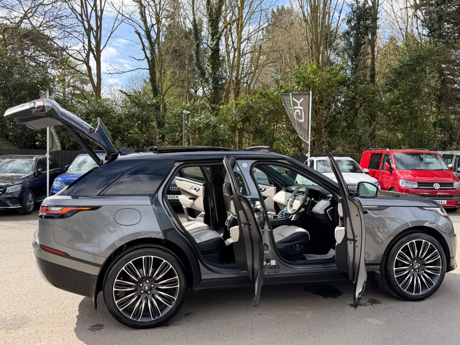 Used Land Rover Range Rover Velar 2017 for sale - 78077974: Photo 23