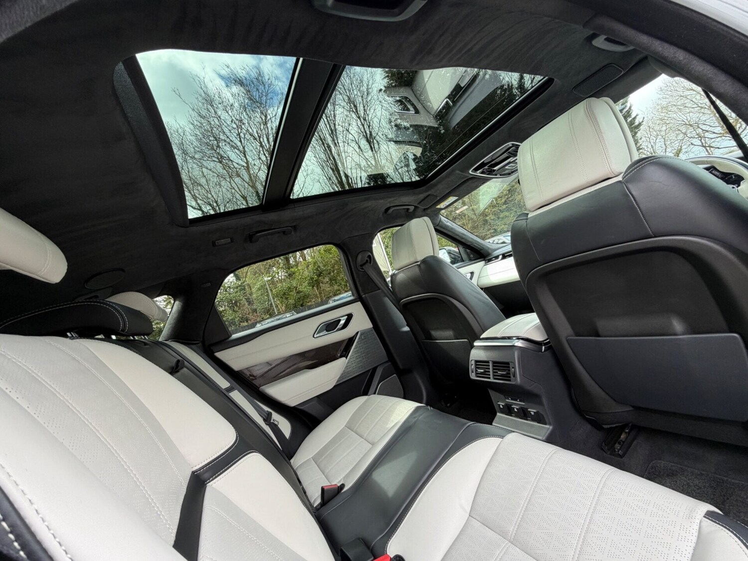 Used Land Rover Range Rover Velar 2017 for sale - 78077974: Photo 38