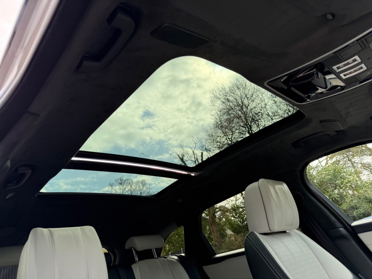 Used Land Rover Range Rover Velar 2017 for sale - 78077974: Photo 70