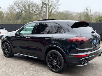 Used Porsche Cayenne 2015 for sale - 78723248: Photo
