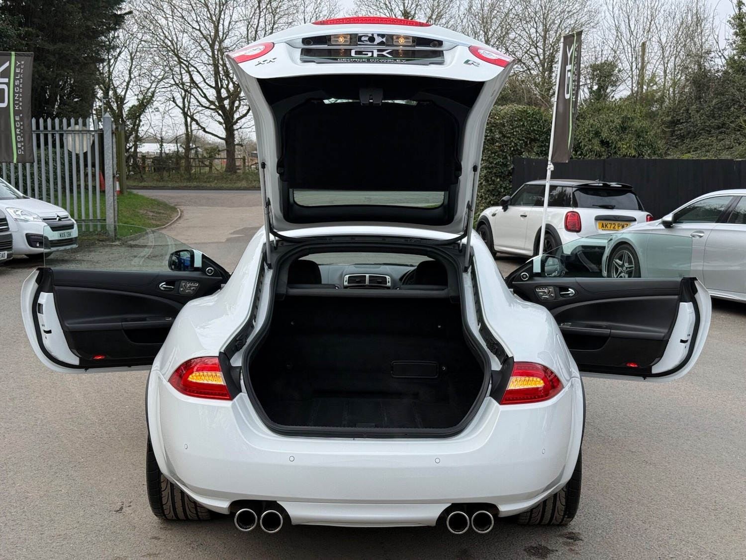 Used Jaguar XK 2010 for sale - 78001624: Photo 12