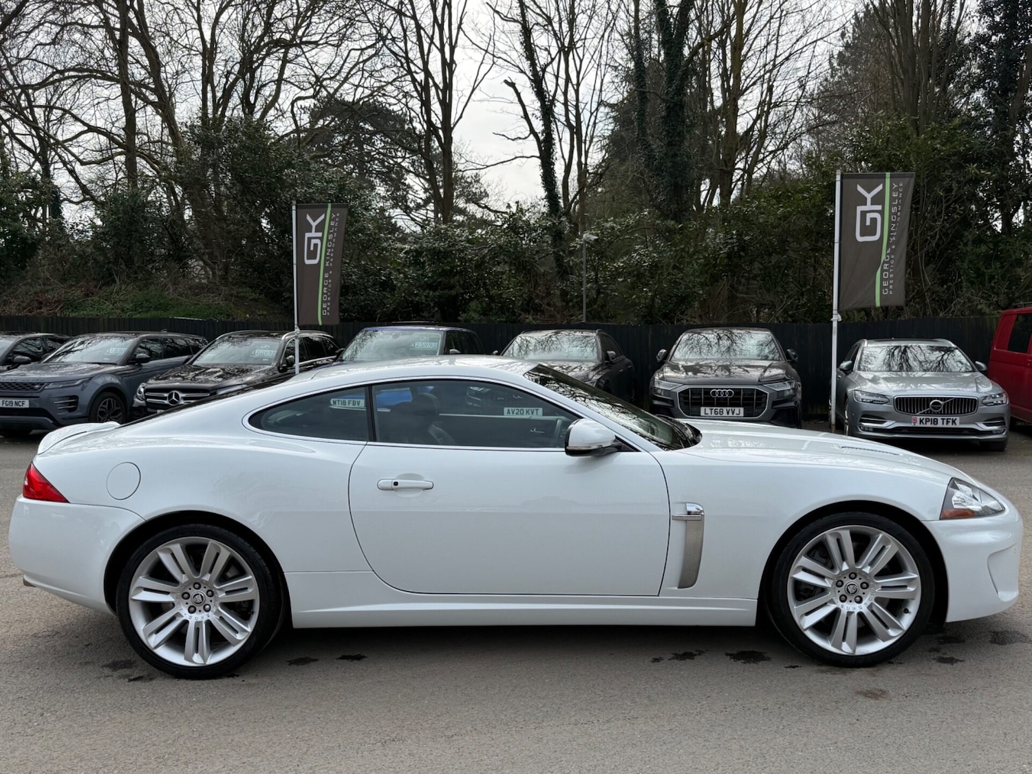 Used Jaguar XK 2010 for sale - 78001624: Photo 2