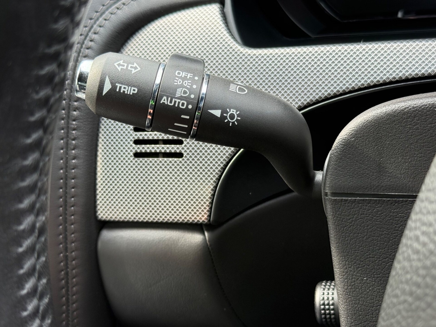 Used Jaguar XK 2010 for sale - 78001624: Photo 42