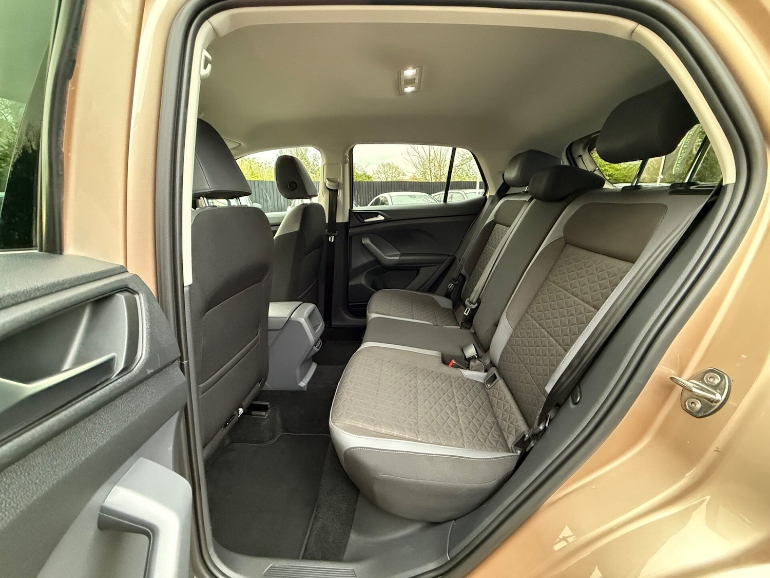 Used Volkswagen T-Cross 2019 for sale - 78133143: Photo 26