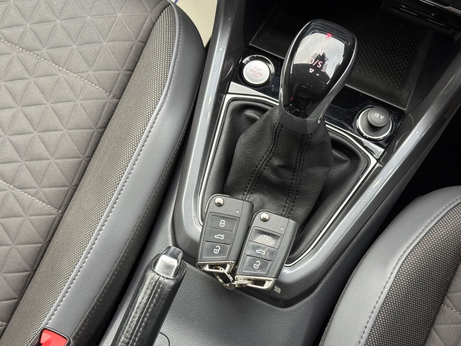 Used Volkswagen T-Cross 2019 for sale - 78133143: Photo 4