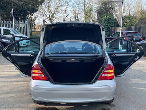 Used Mercedes-Benz C-Class 2007 for sale - 74817275: Photo 24