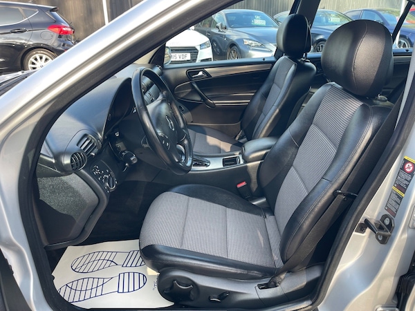 Used Mercedes-Benz C-Class 2007 for sale - 74817275: Photo 3
