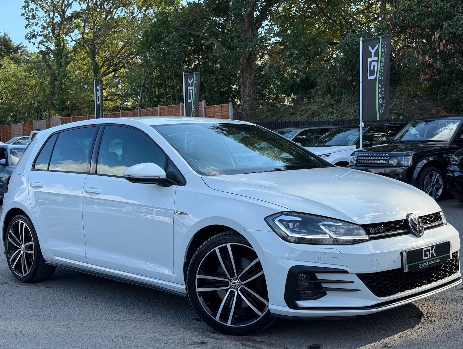 Used Volkswagen Golf 2018 for sale - 76133792: Photo 1