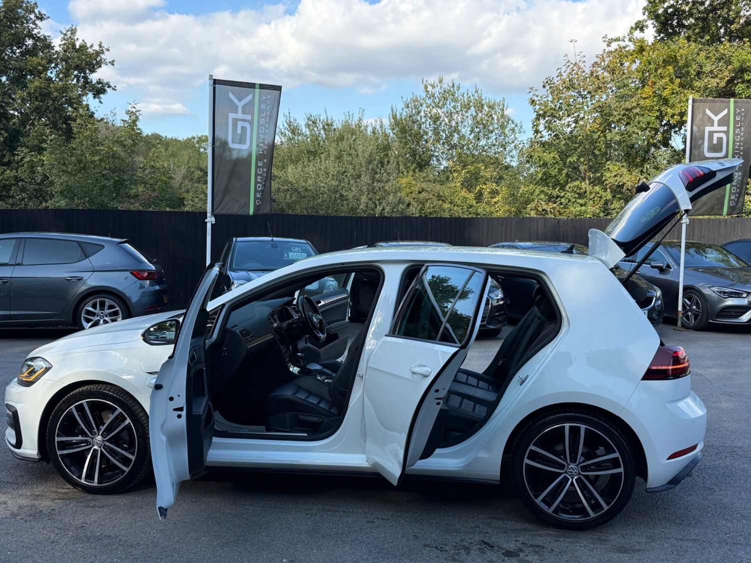 Used Volkswagen Golf 2018 for sale - 76133792: Photo 22