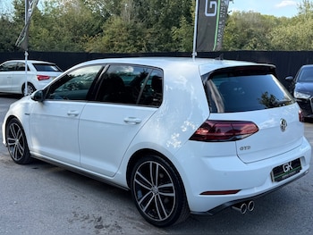 Used Volkswagen Golf 2018 for sale - 76133792: Photo 2