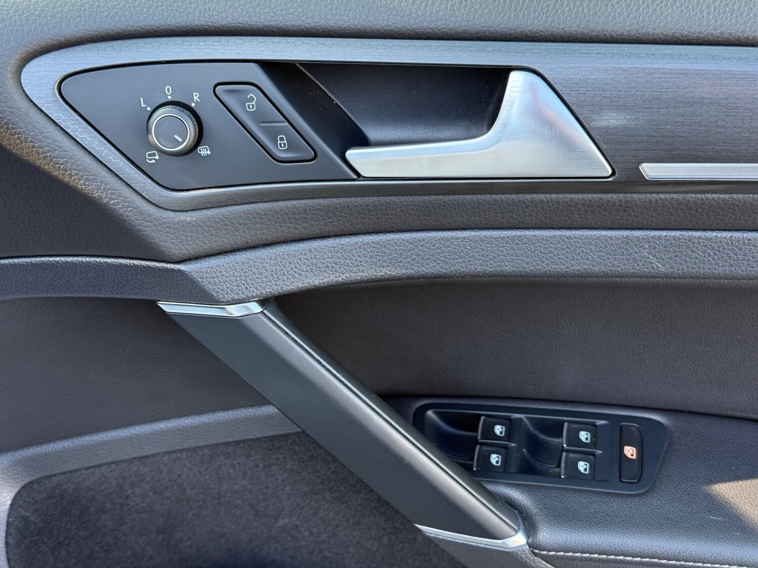 Used Volkswagen Golf 2018 for sale - 76133792: Photo 36