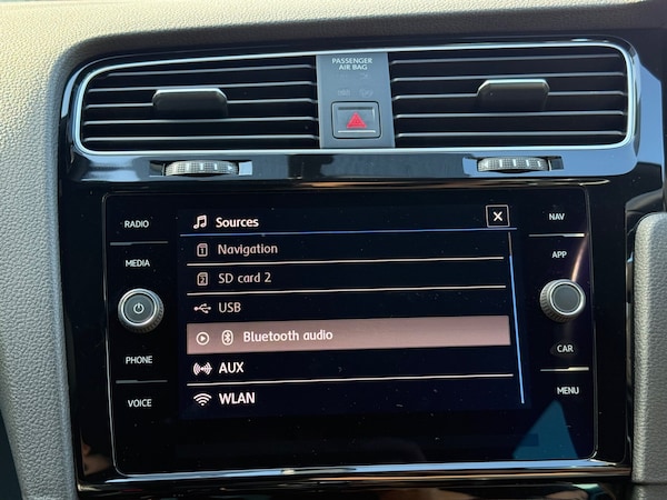 Used Volkswagen Golf 2018 for sale - 76133792: Photo 42
