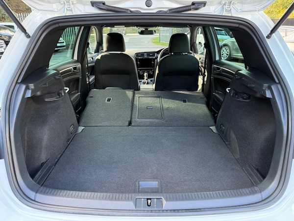 Used Volkswagen Golf 2018 for sale - 76133792: Photo 46