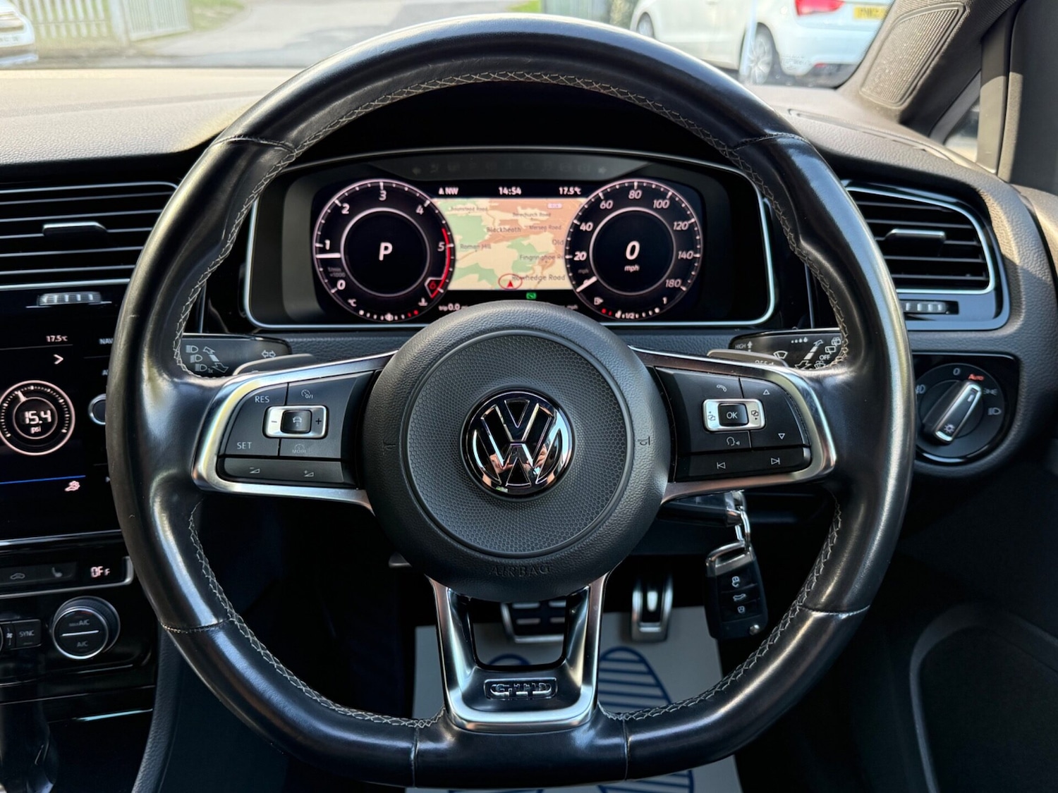 Used Volkswagen Golf 2018 for sale - 76133792: Photo 8