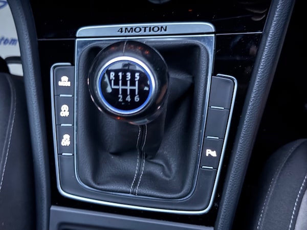 Used Volkswagen Golf 2015 for sale - 76304994: Photo 34