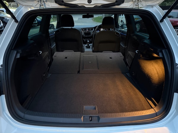 Used Volkswagen Golf 2015 for sale - 76304994: Photo 38