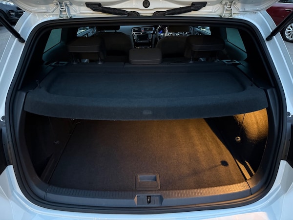 Used Volkswagen Golf 2015 for sale - 76304994: Photo 39
