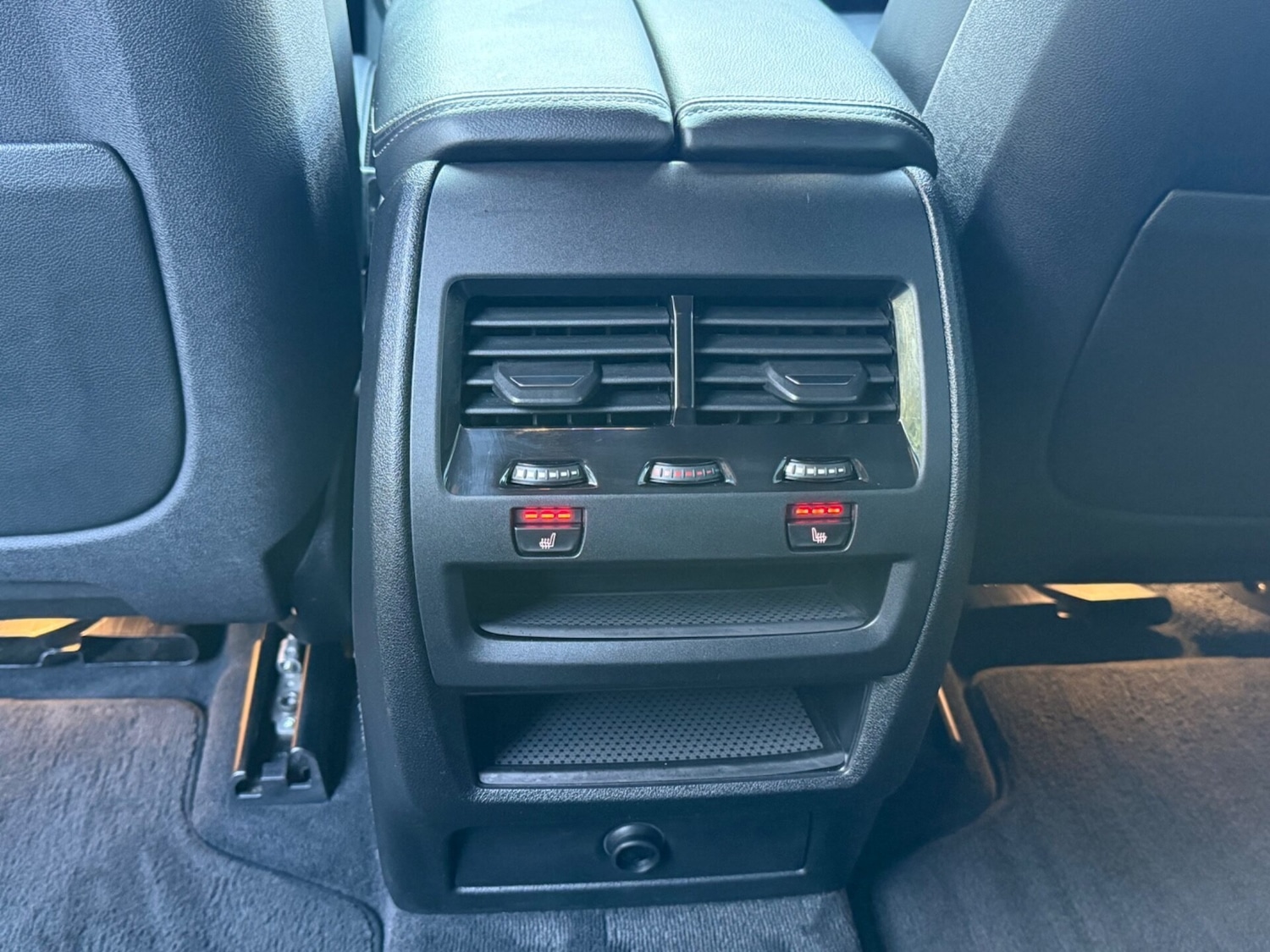 Vehicle 33